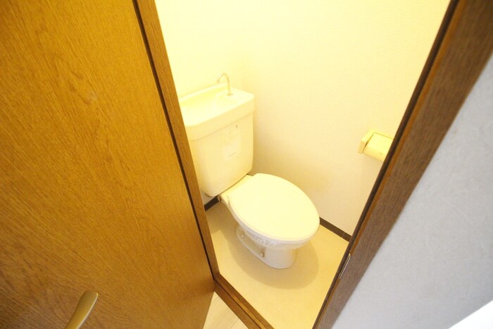 物件内観写真11　(トイレ)