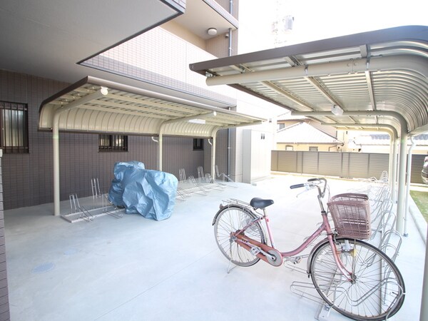駐輪場