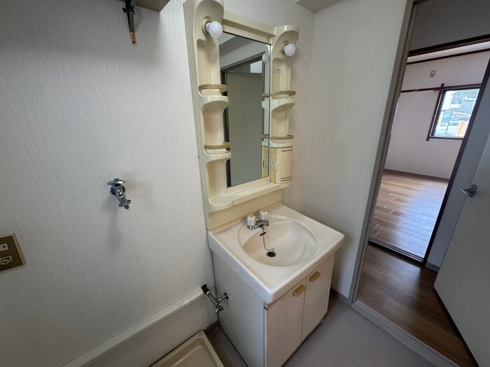 物件内観写真13　(洗面)