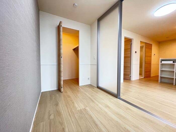 物件内観写真9　(居室)