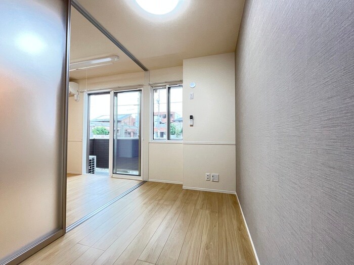 物件内観写真10　(居室)