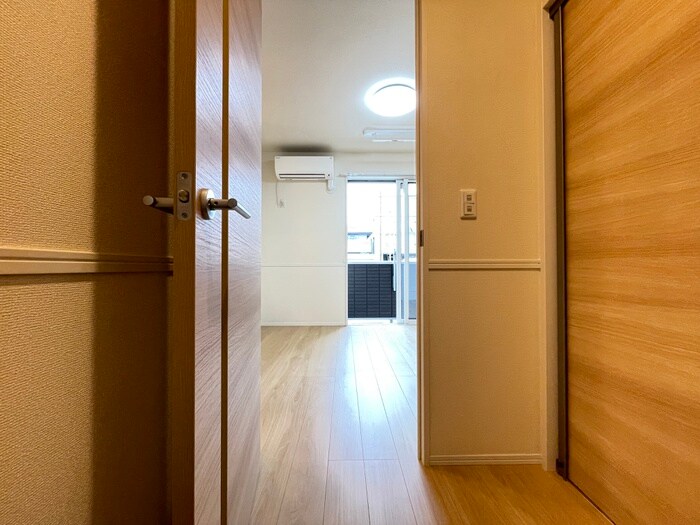 物件内観写真18　(廊下)