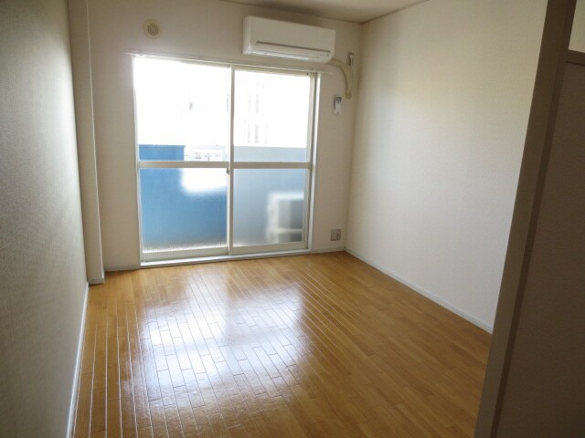 物件内観写真14　(居室)