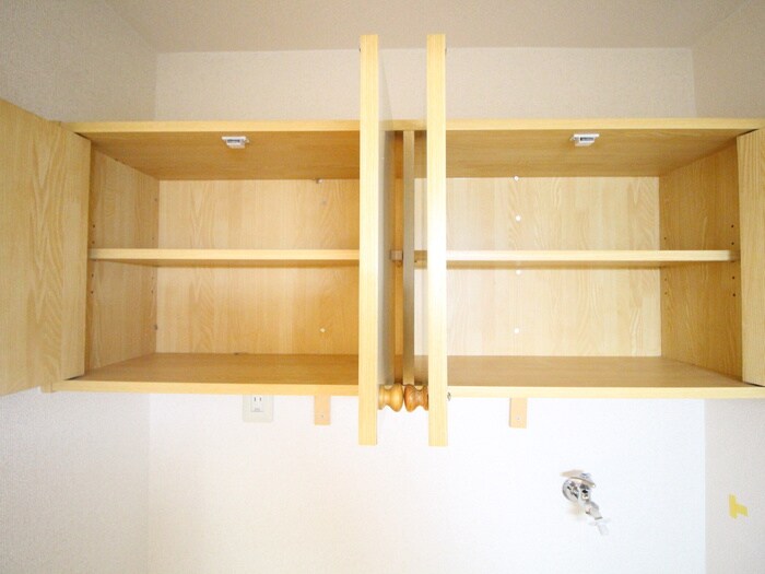物件内観写真18　(収納)