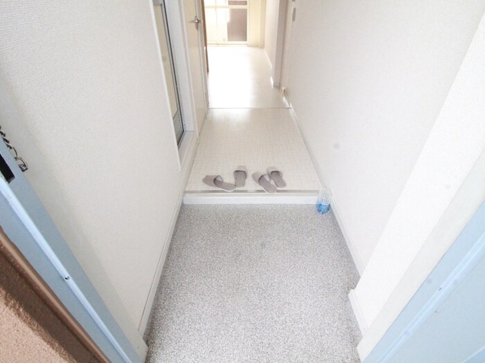 物件内観写真19　(玄関)