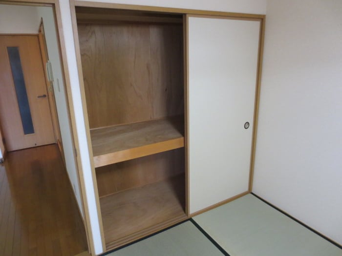 物件内観写真11　(収納)