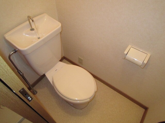 物件内観写真13　(トイレ)