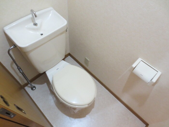 物件内観写真15　(トイレ)