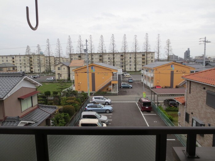 物件内観写真16　(室内からの展望)