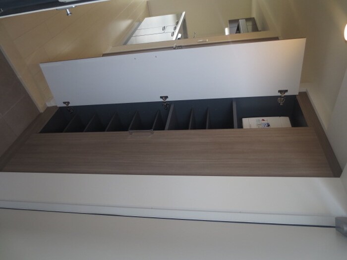 物件内観写真18　(靴箱)