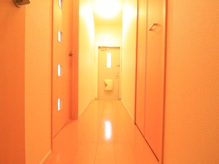 物件内観写真21　(廊下)