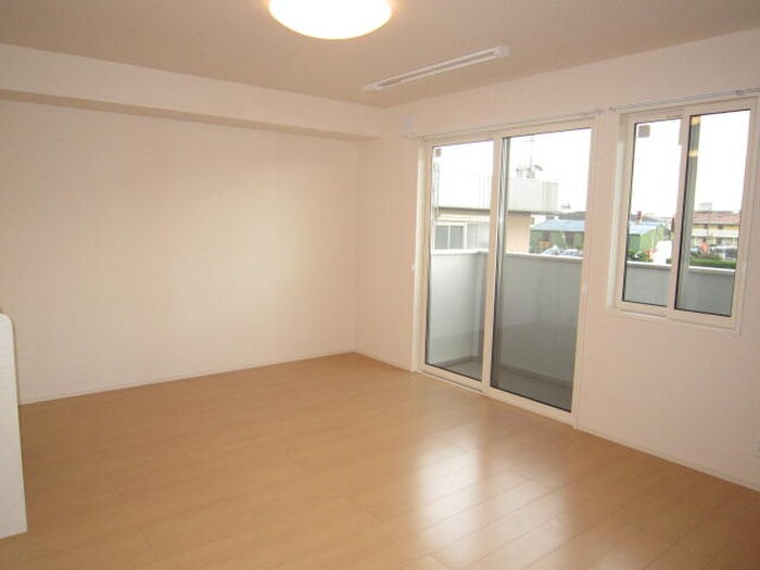 物件内観写真5　(居室)