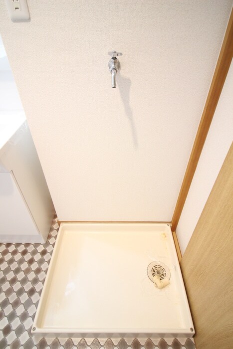 物件内観写真14　(洗濯機置場)