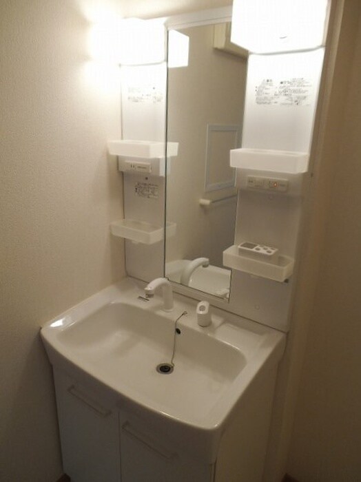 物件内観写真4　(洗面)