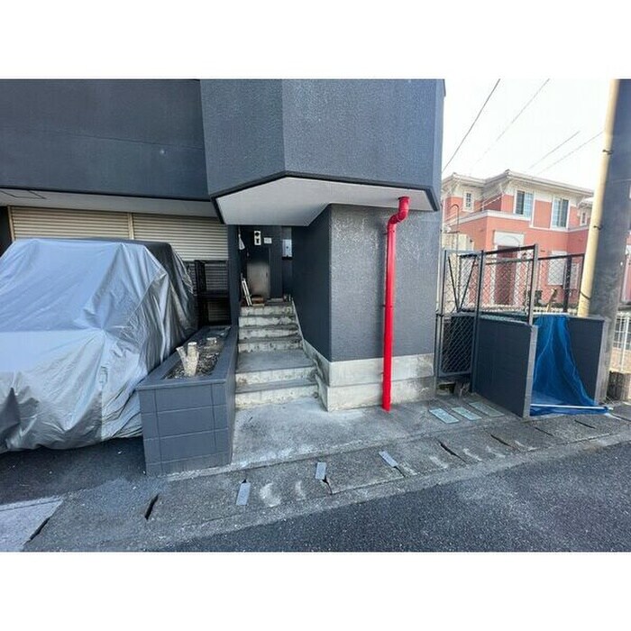 物件外観写真4　(建物設備)