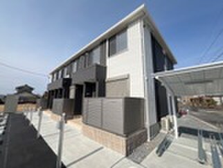 ウインフォートの物件外観写真