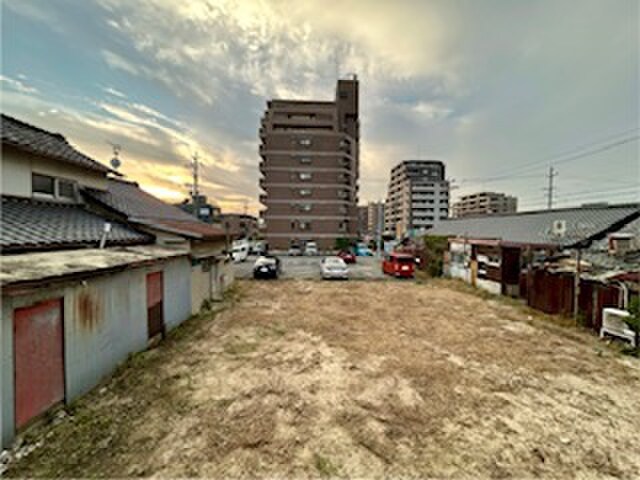 物件内観写真16　(室内からの展望)