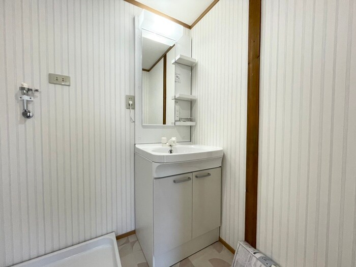 物件内観写真12　(洗面)