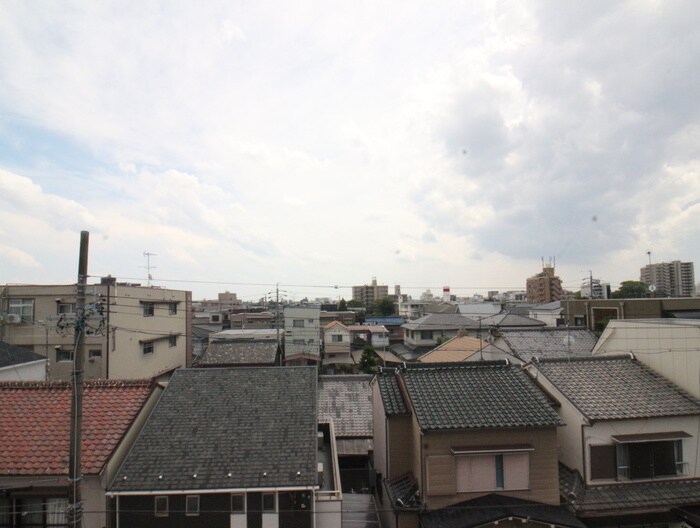 物件内観写真16　(室内からの展望)