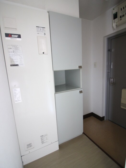 物件内観写真7　(玄関)