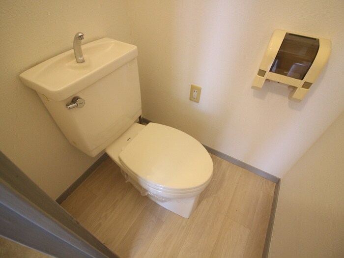 物件内観写真12　(トイレ)