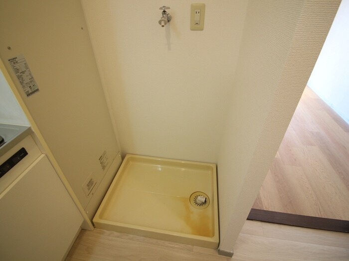 物件内観写真19　(洗濯機置場)