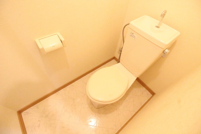 物件内観写真12　(トイレ)