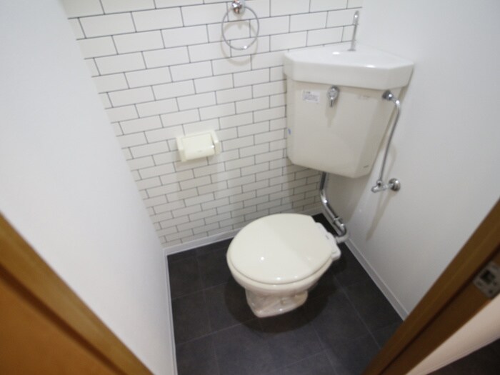 物件内観写真13　(トイレ)