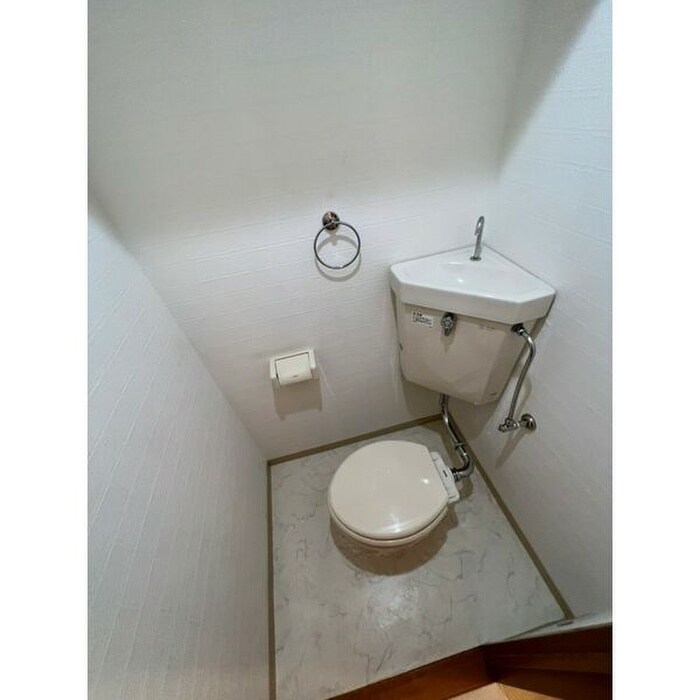 物件内観写真15　(トイレ)