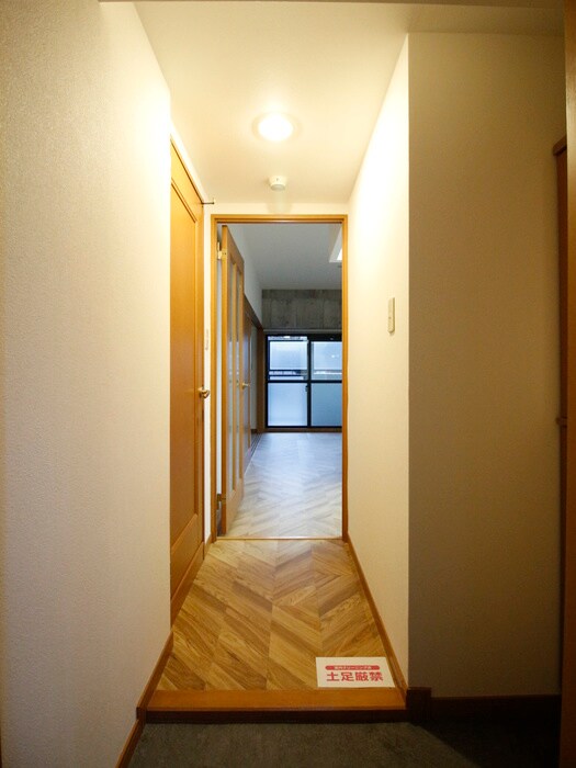 物件内観写真15　(廊下)