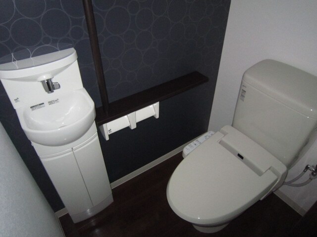 物件内観写真11　(トイレ)