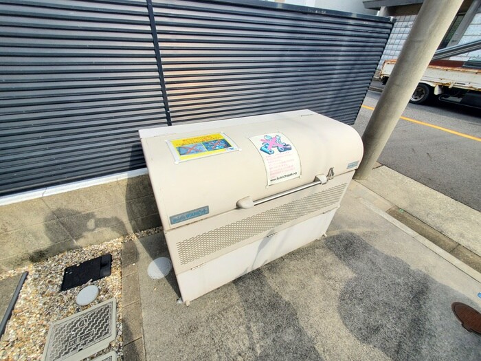 物件外観写真4　(建物設備)