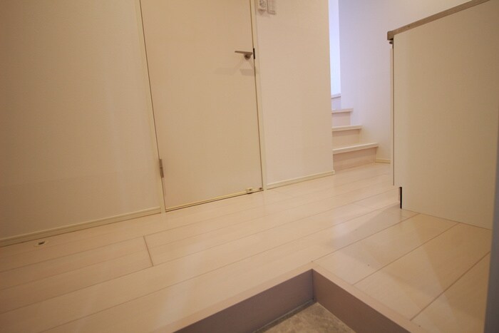 物件内観写真20　(廊下)