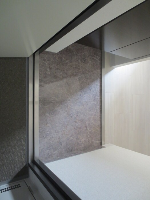 物件内観写真7　(玄関)