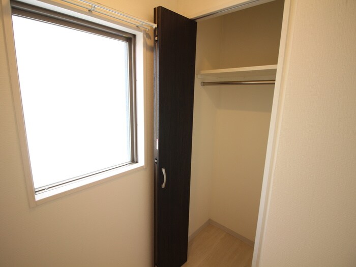 物件内観写真8　(収納)
