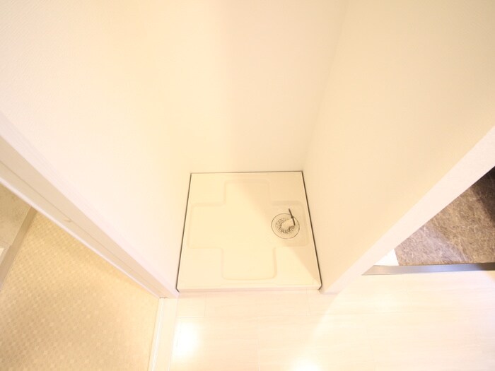 物件内観写真14　(洗濯機置場)