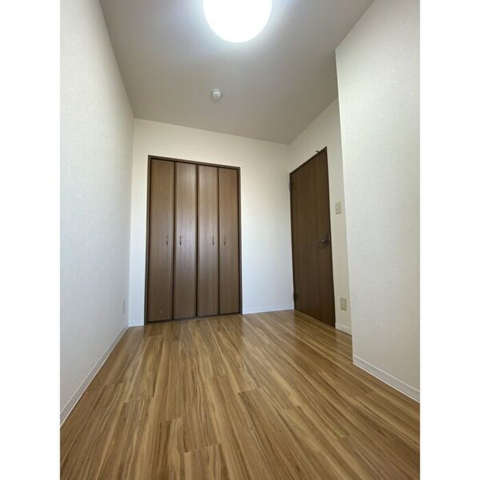 物件内観写真5　(居室)