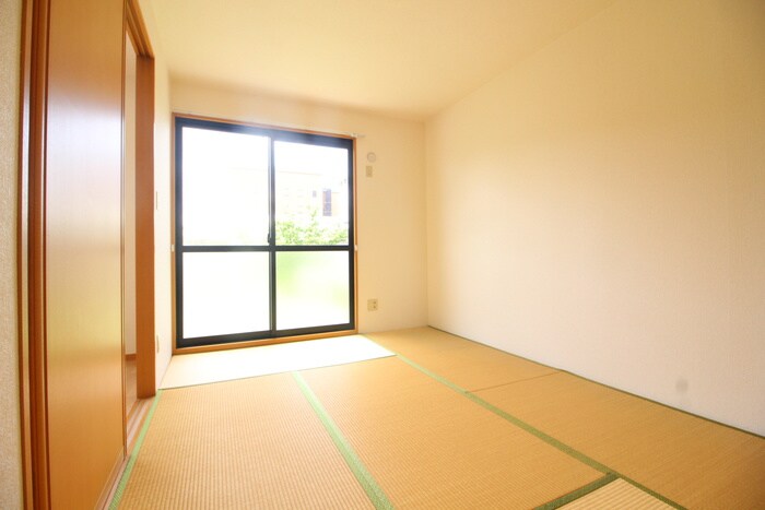 物件内観写真9　(居室)