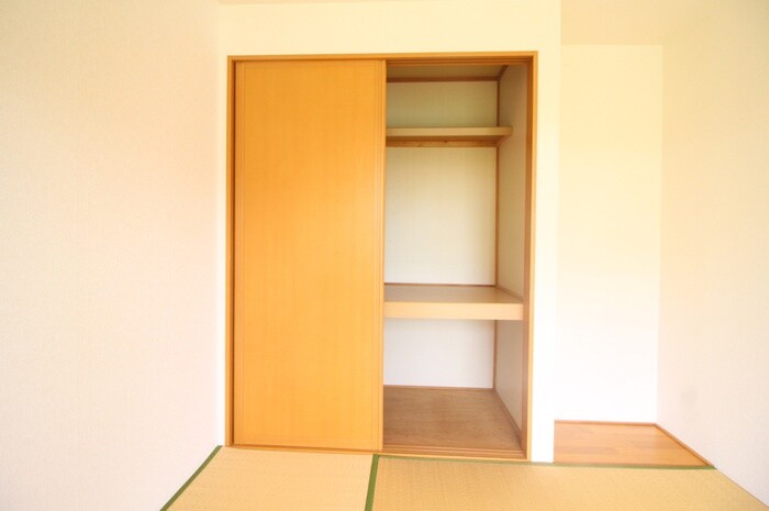 物件内観写真10　(収納)