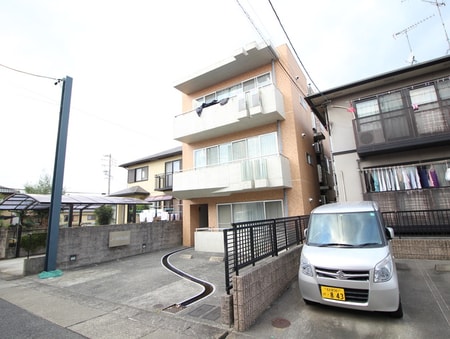 Ｊ－ＨＯＵＳＥ外観写真