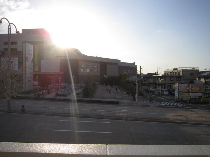 物件内観写真16　(室内からの展望)