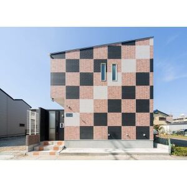 物件外観写真1　(外観写真)