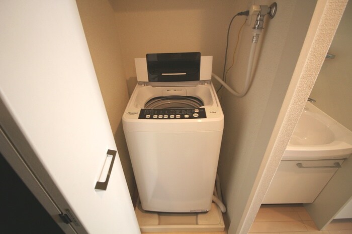 物件内観写真11　(洗濯機置場)