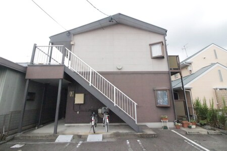 サープラスＩ　ＳＵＺＵＫＩ外観写真
