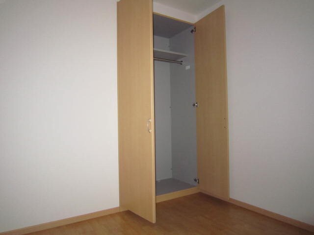 物件内観写真11　(収納)