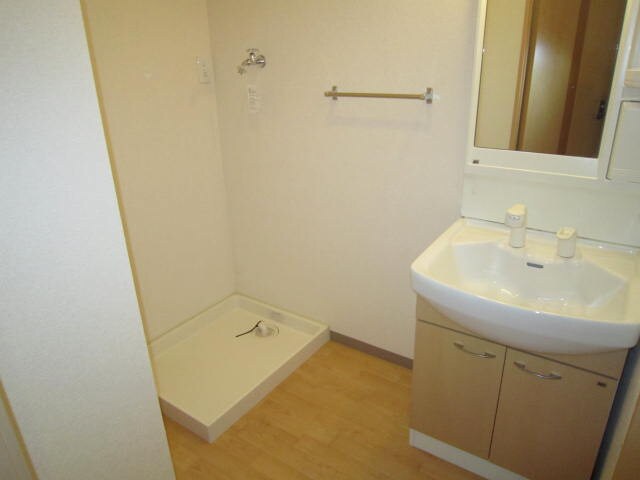 物件内観写真13　(洗面)