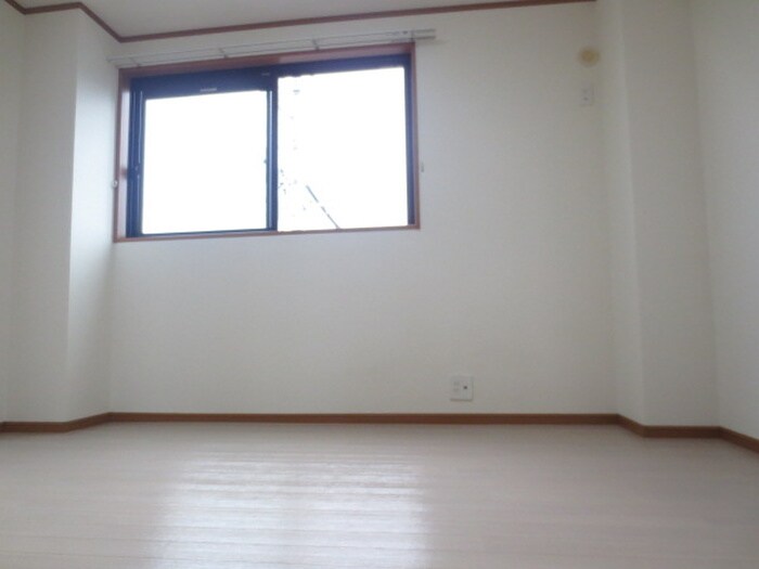 物件内観写真5　(居室)