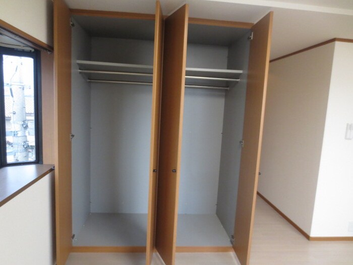 物件内観写真8　(収納)