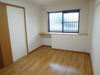 物件内観写真6　(居室)