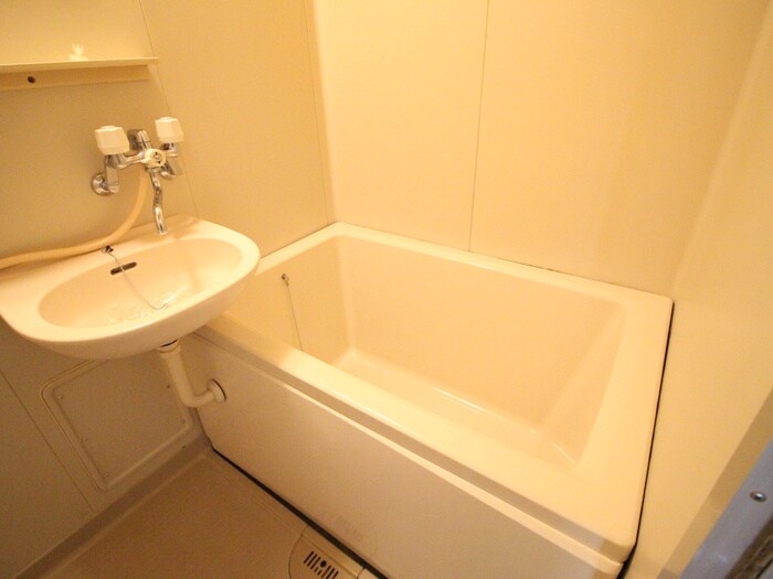 物件内観写真12　(バス／シャワールーム等)